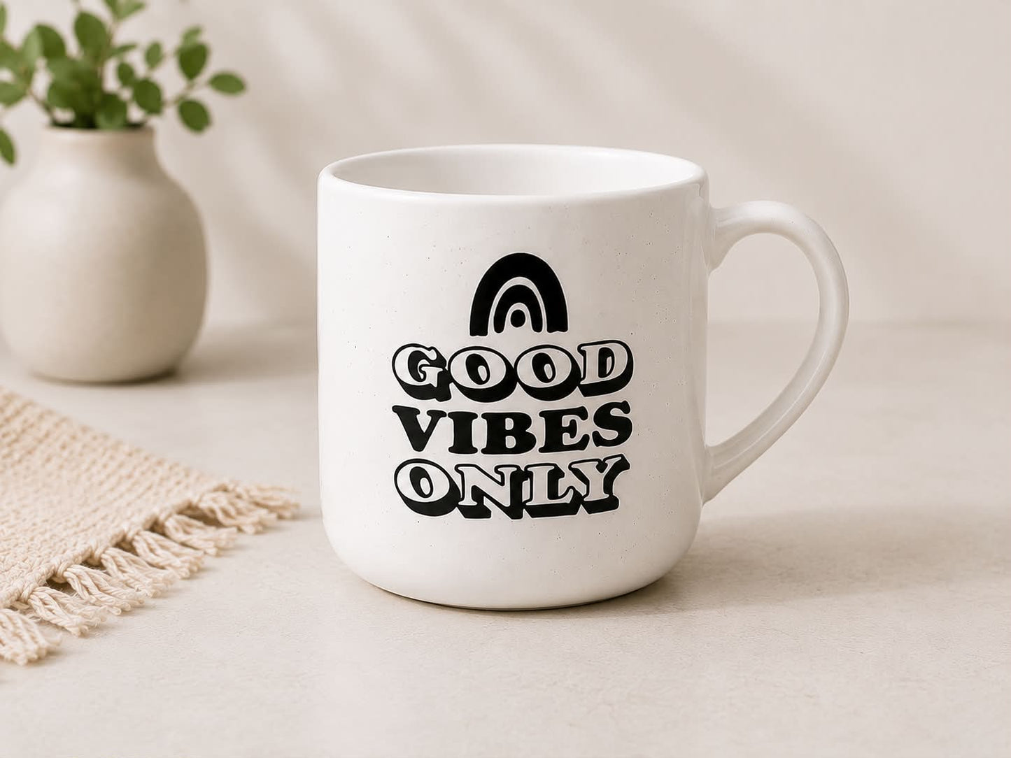 كوب سيراميك تحفيزي – Good Vibes Only | قطعة واحدة